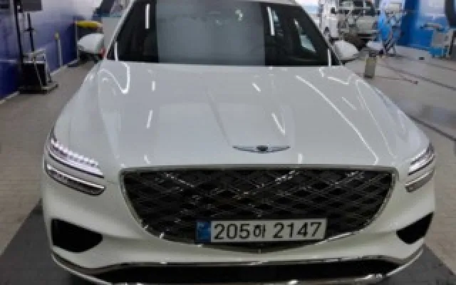 중고차시세 GV70 2.5T 가솔린 2WD 매물 사진 14 - 2025/02 35,751km