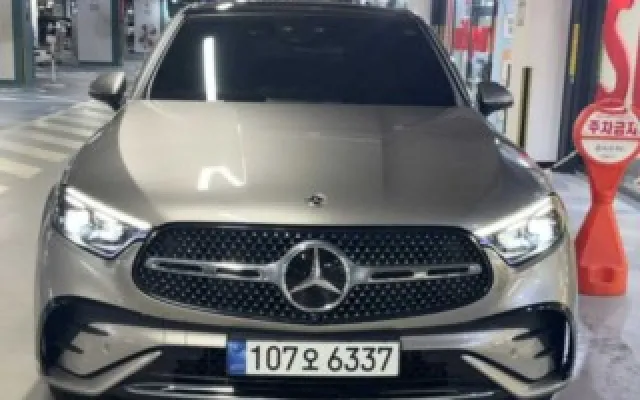 중고차시세 GLC클래스 X254 GLC300 4MATIC 쿠페 매물 사진 9 - 2024/10 2,984km